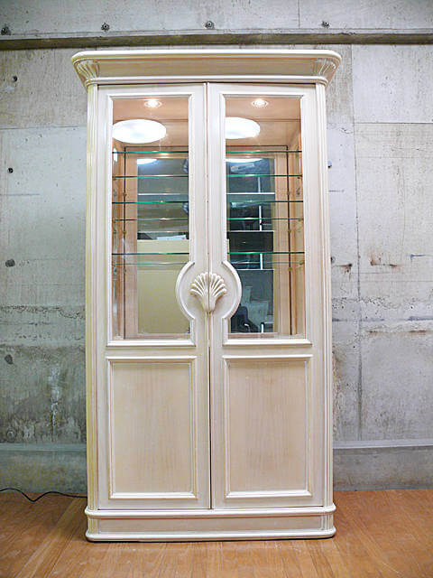 M47　フレンチアンティーク　デカペ　IDC大塚家具　BIANCO/ビアンコ　照明付き　キャビネット/飾り棚 IDC大塚家具 ビアンコ / BIANCO 飾り棚 キャビネット キュリオケース