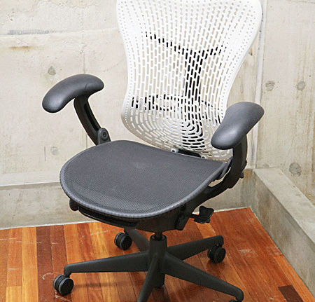 Herman Miller】ハーマンミラー ミラチェア Mirra Chair グラファイト