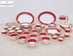 【WEDGWOOD】ウェッジウッド ユーランダーパウダールビー カップ&ソーサー/コーヒーポット/スープカップ/グレービーボート/プレート 65ピースセット ボーンチャイナ 食器/皿 出張買取 東京都大田区
