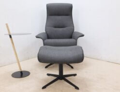 【galaxy】ギャラクシー Ekornes エコーネス スカンディ 1000 リクライニングチェア＆オットマン/スツール サイドテーブル付 出張買取 東京都港区