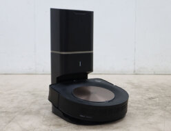 【iRobot】 アイロボット Roomba s9＋ ルンバ s9＋ 自動掃除機/ロボット掃除機 ADB-N1 クリーンベース付 自動ゴミ収集出張買取 東京都文京区