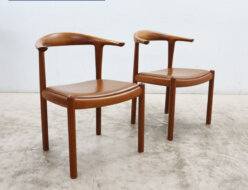 【KAGURA】 無垢材 ARMCHAIR ARCO アームチェア アルコ 張座 ダイニングチェア 2脚セット チェリー材出張買取 福岡県糸島市